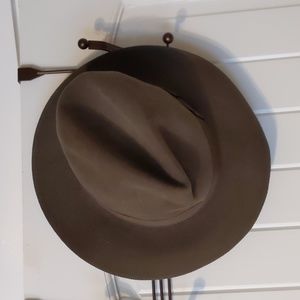 Wool larg brim fadora dark brown